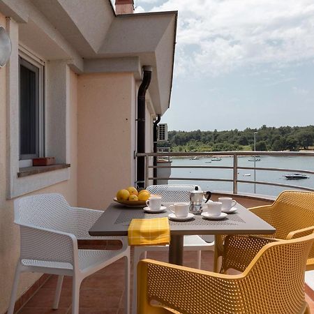 Seafront Apartment Gaby 梅杜林 外观 照片