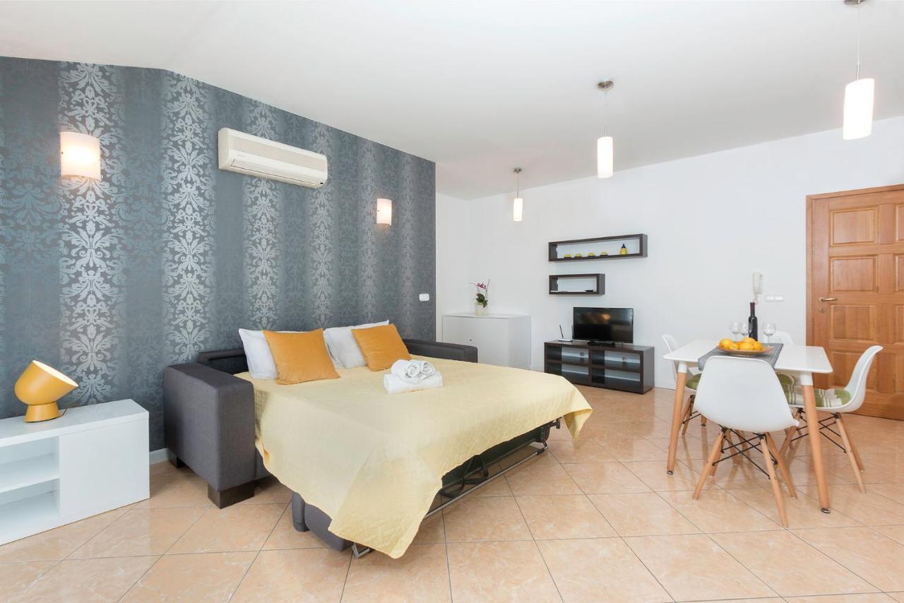 Seafront Apartment Gaby 梅杜林 外观 照片